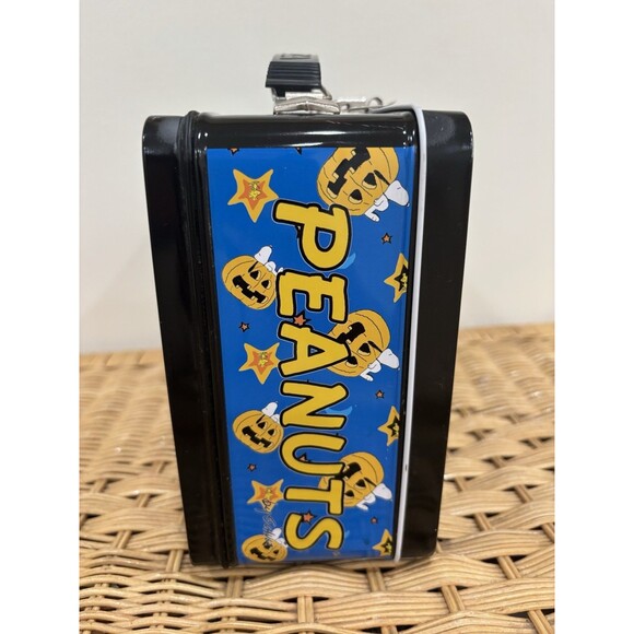 It's the Great Pumpkin Charlie Brown Happy Halloween Peanuts Lunchbox w/Thermos - Picture 2 of 14